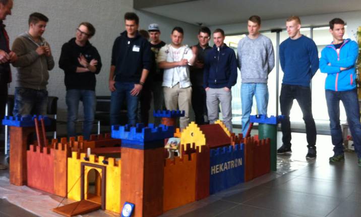 Ritterburg Übergabe SOS Kinderdorf Corporate Event Sozialprojekt Teambuilding Teamevent